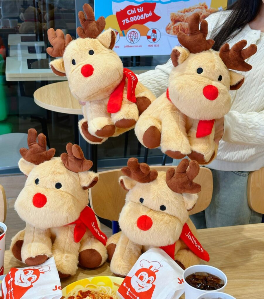 “Gà Rán Jollibee Tặng Gấu Tuần Lộc” – Góc Nhìn Từ Marketer Lão Làng